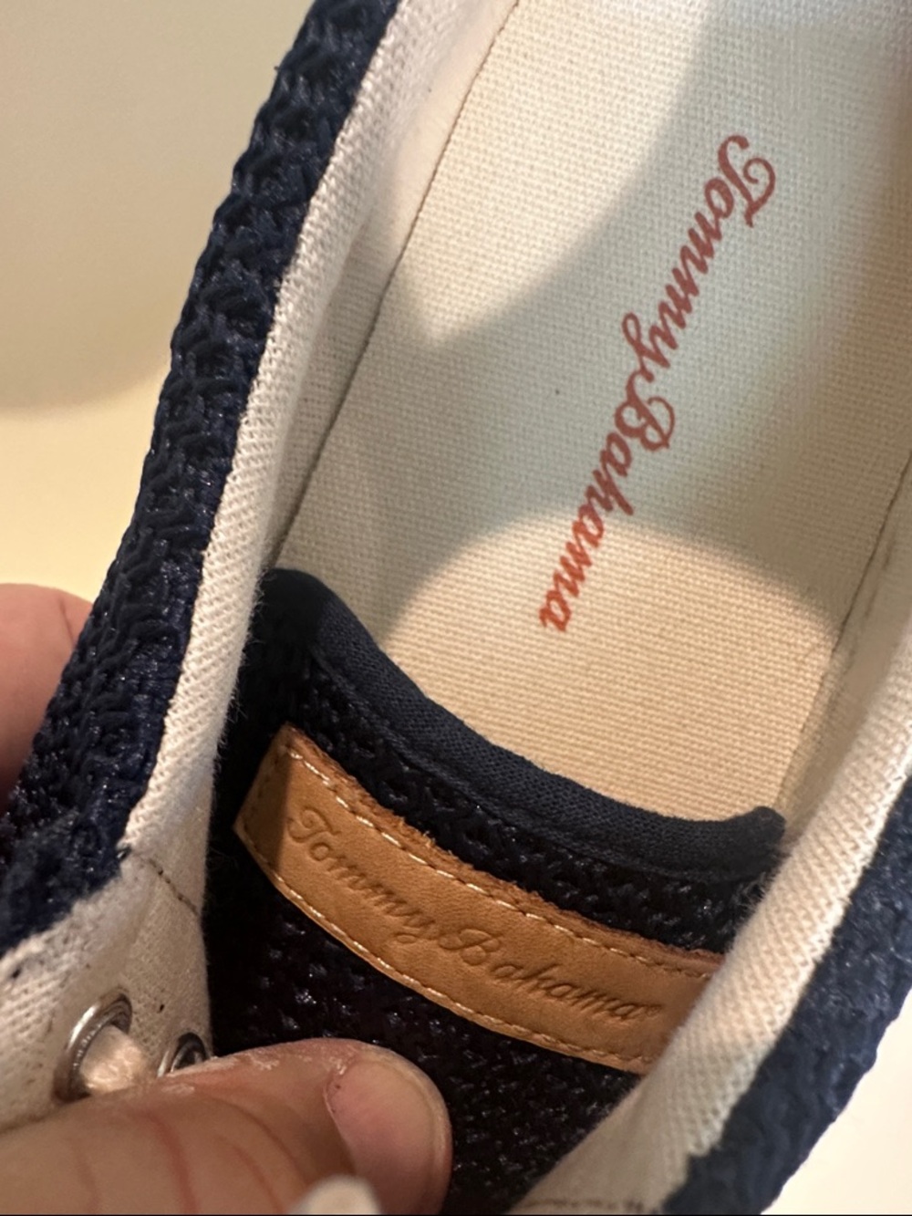 Tommy Bahama Tennis Shoes - Picture 4 of 9